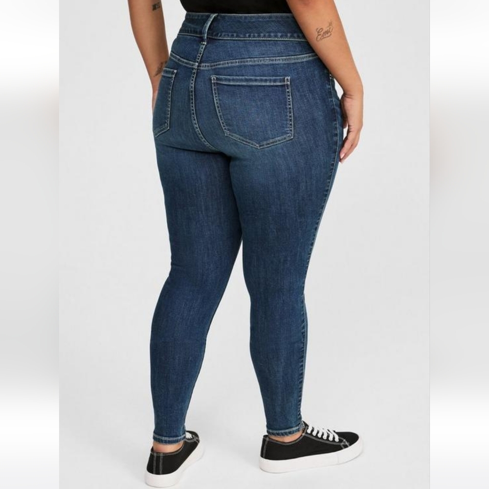 Torrid High Rise Jegging - Picture 4 of 8